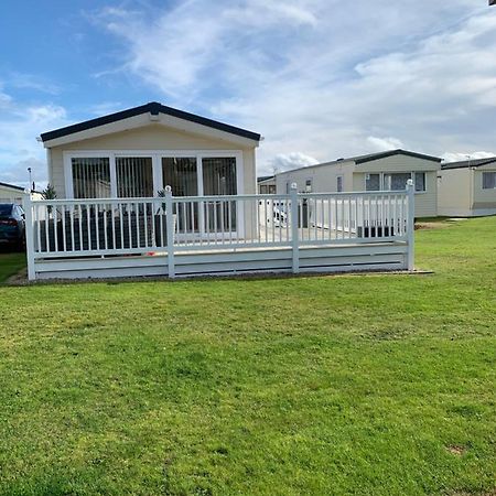 Aurora Luxury Beach Lodge Lossiemouth Bagian luar foto