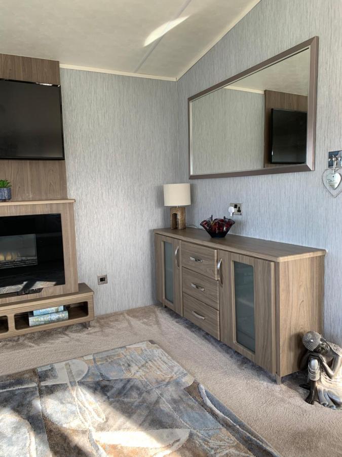 Aurora Luxury Beach Lodge Lossiemouth Bagian luar foto